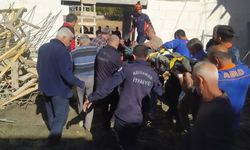 Cami kubbesi çöktü: 5 yaralı