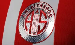 Antalyaspor’da ibre iki isme döndü