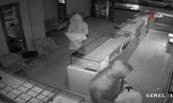 Kuyumcu soygunu kamerada