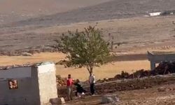 Aileleler arasındaki silahlı çatışma kamerada