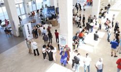 Antalya'da iş arayanlarla işverenler bir araya geldi