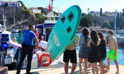 SUP boardla 2 mil açığa sürüklendiler