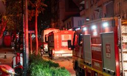 Eşine kızıp evi ateşe verdi