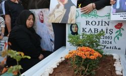 Rojin Kabaiş mezarı başında anıldı