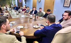 MÜSİAD başkanı gençlerle buluştu