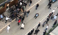 Kavgada masa ve sandalyeler havada uçuştu