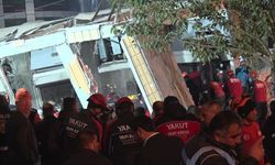 Kocaeli'de arama kurtarma çalışmaları sürüyor