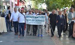 ‘Bastonumu fark et, çizgimi terk et’