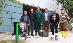 Büyükşehir'den ceviz soyma makinesi desteği