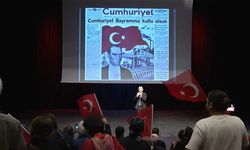 Sinan Meydan’dan ‘Adım Adım Cumhuriyet’