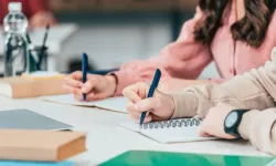 Eğitim kamusal bir hak olmaktan uzaklaşıyor