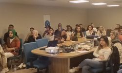 Sağlık çalışanlarına EKG eğitimi