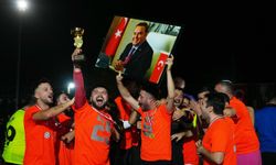 Mahalleler Arası Futbol Turnuvası'nda Muhittin Böcek detayı