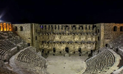 Tiyatro ve mizah Aspendos’ta buluşuyor