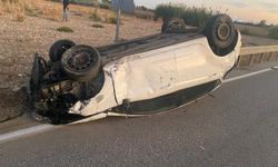 Takla atan otomobilin sürücüsü yaralandı