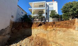 Antalya'da kazı sırasında toprak kayması