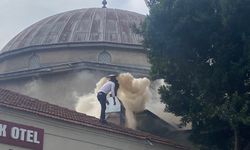 Restoran bacasındaki yangın panik yarattı