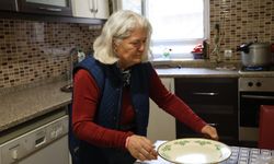 Söylediklerini sadece kendisi anlıyor