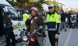 Korkuteli'de ücretsiz kask dağıtıldı