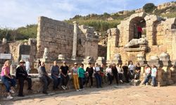 AÜ'den Perge gezisi