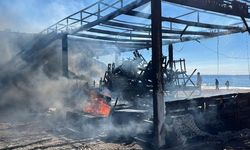 Plaj büfesinde yangın