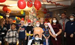 Akdeniz Üniversitesi Hastanesi'nde yeni yıl kutlaması