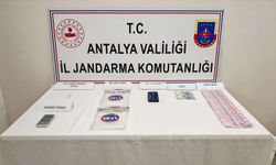 Manavgat'ta araçtan uyuşturucu çıktı