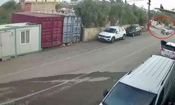 Motosiklet sürücüsünün havada taklalar attığı anlar kamerada