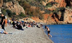 Antalya'da Aralık ayında deniz keyfi