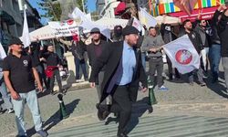 Antalya'da iki grup arasında tartışma