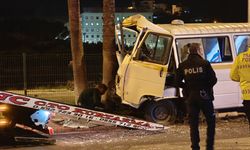 Minibüs refüje çıktı