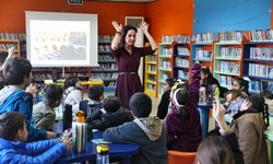 Burcu Bahar çocuklarla buluştu