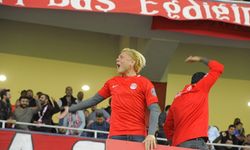 Tolga Cömertoğlu’dan anlamlı hareket