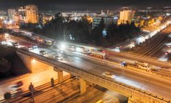 Antalya'da kavşakta şerit artırma çalışması