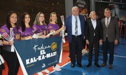 Kumluca'da kadın öğretmenlerden voleybol turnuvası