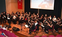 Dev orkestradan çocuklar için iyilik konseri