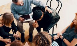 Gençler geleceğe umutsuz bakıyor