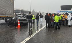 Zincirleme kazada 2 ölü, 10 yaralı