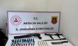 Kepez'de ruhsatsız silah operasyonu