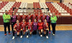 Kepez'in kızlarından 6 da 6