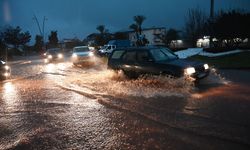 Kemer'de sağanak alarmı