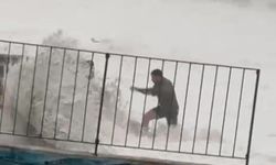 Dev dalgalardan son anda kurtuldu