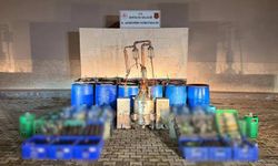 Elmalı'da kaçak ve sahte alkol ele geçirildi