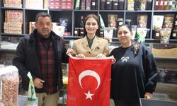 Korkuteli'de bayraklı tepki