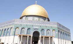 Süslemeler yasak, ibadetler kısıtlı