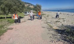 Kemer'de sahil temizliği