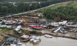 Aksu'da hortum sonrası temizlik başladı