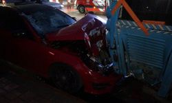 Park halindeki araca çarptı