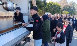 Arkadaşlarından lokma hayrı