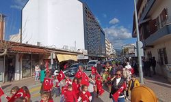 Ramazan’ın minik davulcuları meydana indi